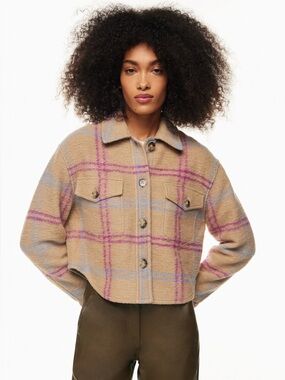 Aritzia Women's Wilfred Ganna Cropped Shirt Jacket Long Sleeves Tan Pink Size M